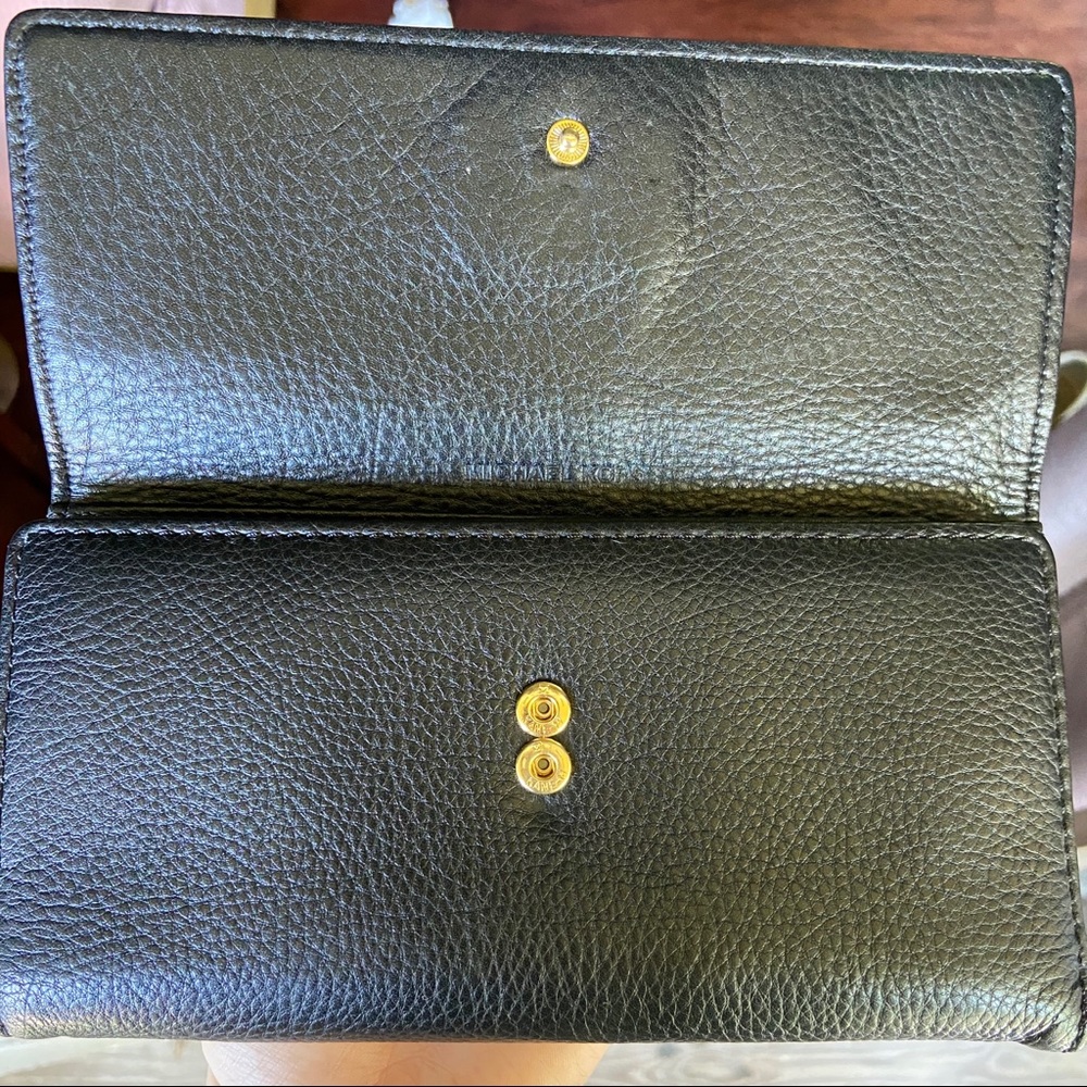 MICHAEL KORS Black Leather Tri-Fold Wallet - Picture 8 of 9